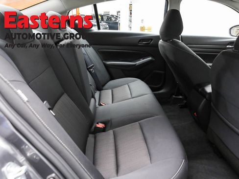 Used 2025 Nissan Altima 2.5 SV image 23