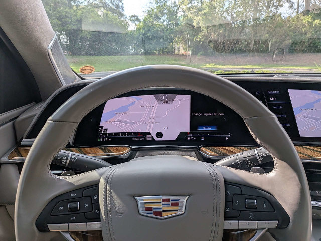 Used 2021 Cadillac Escalade Premium Luxury Platinum AWD/4WD image 31