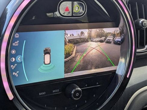 Used 2023 MINI Cooper Countryman S w/ Signature Upholstery Package image 14