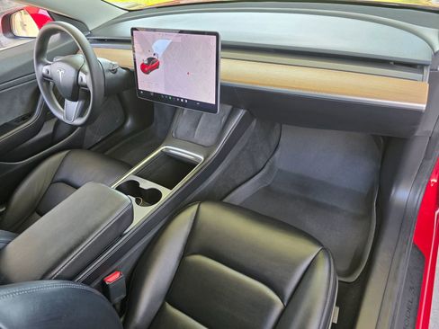 Used 2021 Tesla Model 3 Standard Range RWD image 27