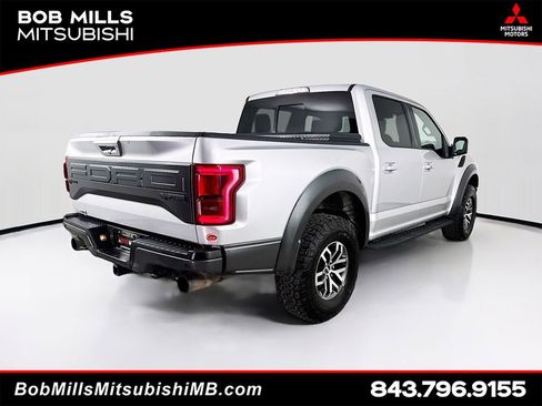 Used 2017 Ford F150 Raptor w/ Equipment Group 802A Luxury AWD/4WD image 7
