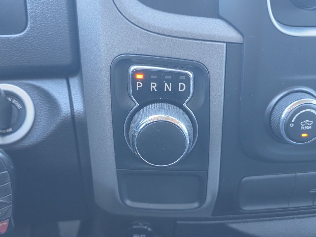 Used 2017 RAM 1500 Express RWD image 25