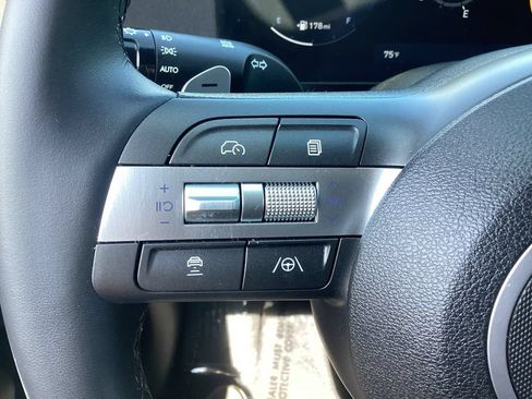 Used 2024 Hyundai Kona SEL w/ Convenience Package AWD/4WD image 18