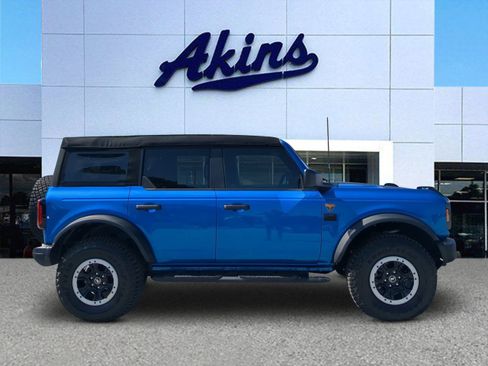 Certified 2023 Ford Bronco Badlands w/ Sasquatch Package AWD/4WD image 1