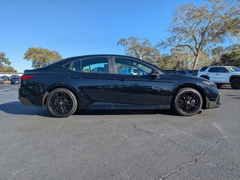 New 2026 Toyota Camry SE FWD image 3