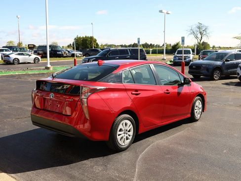Used 2016 Toyota Prius Two FWD image 5