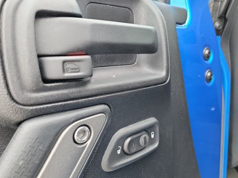 Used 2016 Jeep Wrangler Sport w/ Quick Order Package 23S image 13