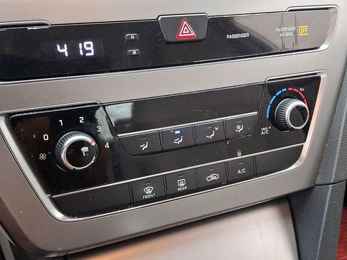 Used 2017 Hyundai Sonata SE image 14
