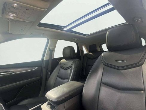 Used 2018 Cadillac XT5 Luxury w/ Driver Awareness Package AWD/4WD image 22
