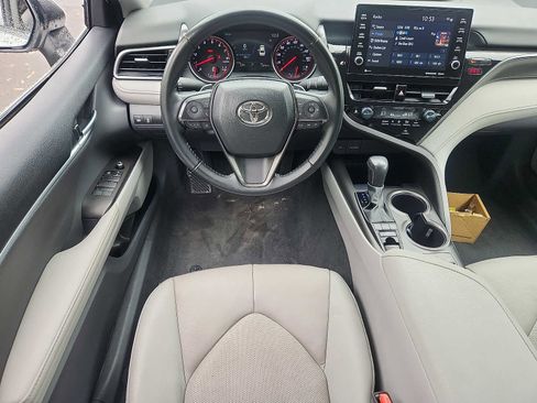 Used 2023 Toyota Camry XSE FWD image 11
