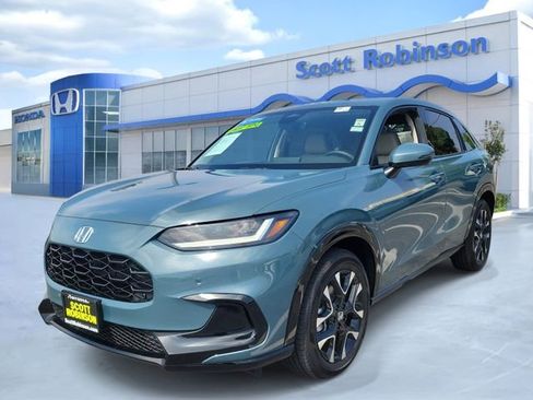 Certified 2026 Honda HR-V EX-L image 2