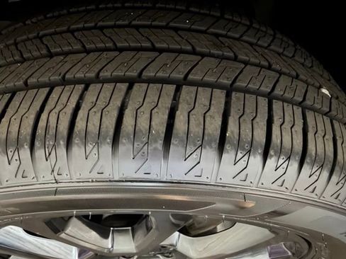 Used 2022 Jeep Compass Altitude w/ Sun and Sound Group image 11