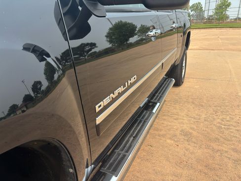 Used 2013 GMC Sierra 2500 Denali image 12