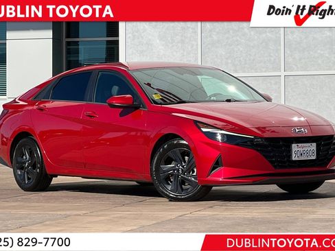 Used 2023 Hyundai Elantra SEL w/ Cargo Package image 1