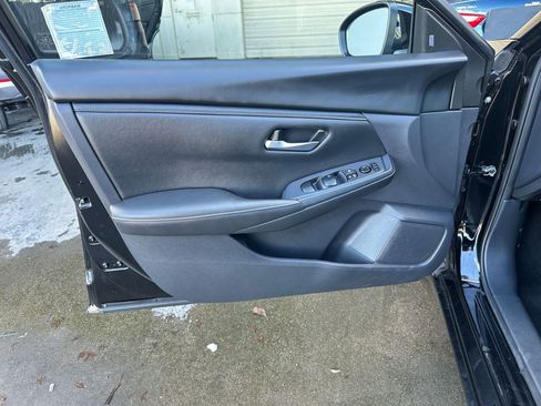 Used 2025 Nissan Sentra SV image 20