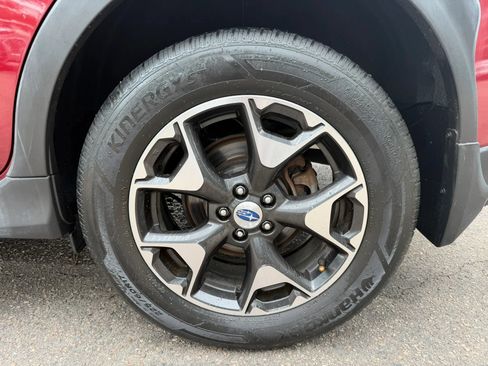 Used 2018 Subaru Crosstrek 2.0i Premium AWD/4WD image 32