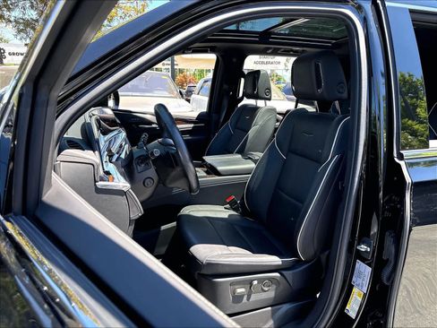 Used 2024 Cadillac Escalade Premium Luxury w/ LPO, Floor Liner Package AWD/4WD image 24
