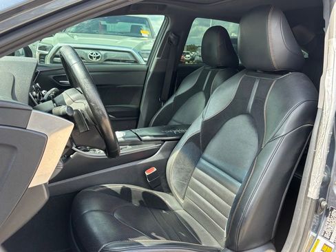 Used 2019 Toyota Avalon XSE w/ All Weather Liner Package FWD image 6