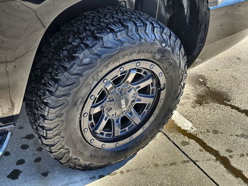 Used 2013 GMC Yukon Denali image 11