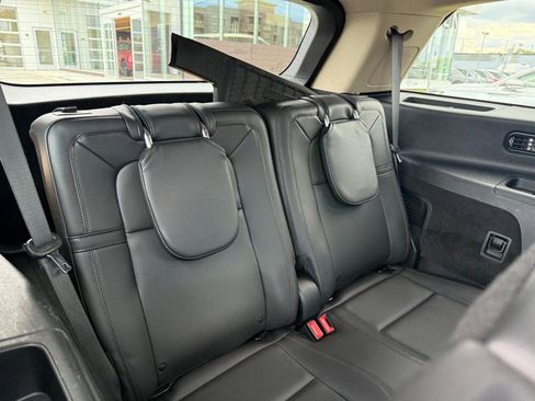 Certified 2023 Lincoln Aviator Reserve w/ Equipment Group 201A image 12