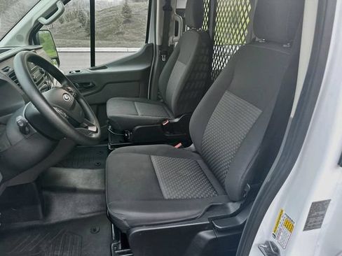 Used 2024 Ford Transit 250 Low Roof w/ Exterior Upgrade Package RWD image 17