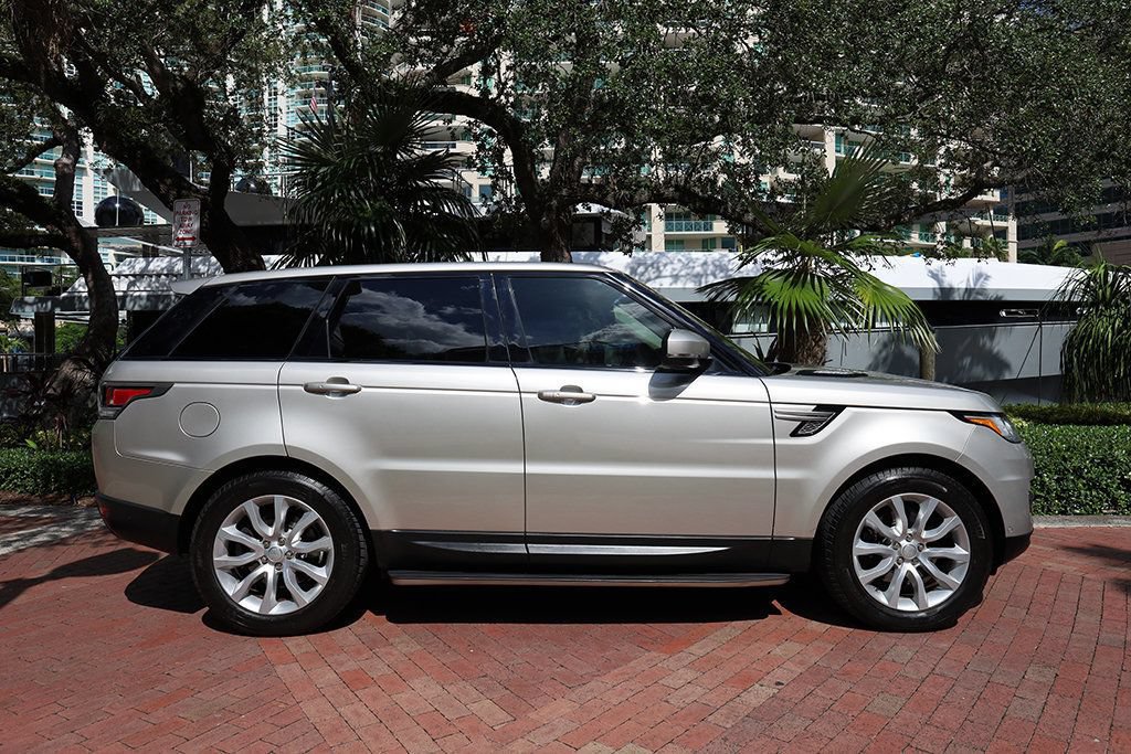 Used 2017 Land Rover Range Rover Sport HSE AWD/4WD image 15