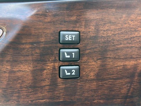 Used 2019 Subaru Ascent Touring AWD/4WD image 12