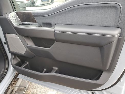 New 2026 Ford F350 Lariat w/ Black Appearance Package image 21