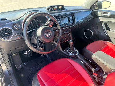 Used 2012 Volkswagen Beetle 2.0T FWD image 9