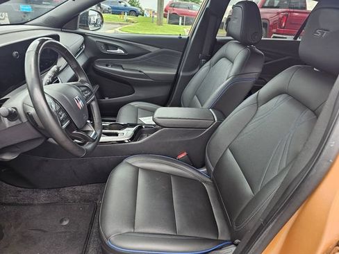 Used 2024 Buick Envista Sport Touring w/ Convenience I Package FWD image 16