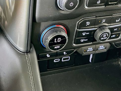 Used 2022 Chevrolet Tahoe LT AWD/4WD image 20