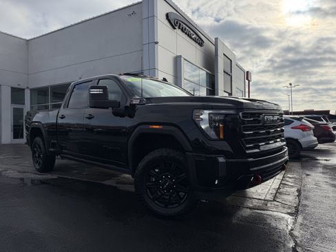 Used 2024 GMC Sierra 2500 AT4 w/ AT4 Premium Plus Package image 13
