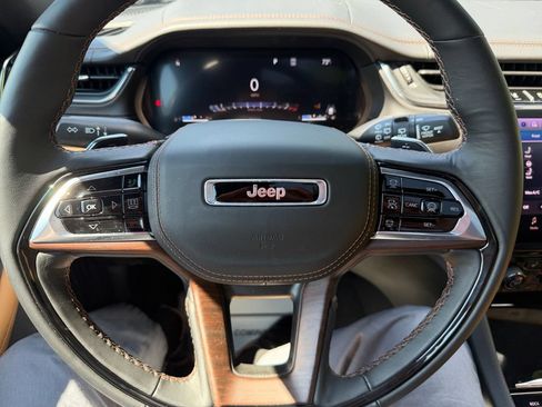 Used 2025 Jeep Grand Cherokee L Summit w/ Obsidian Package AWD/4WD image 20