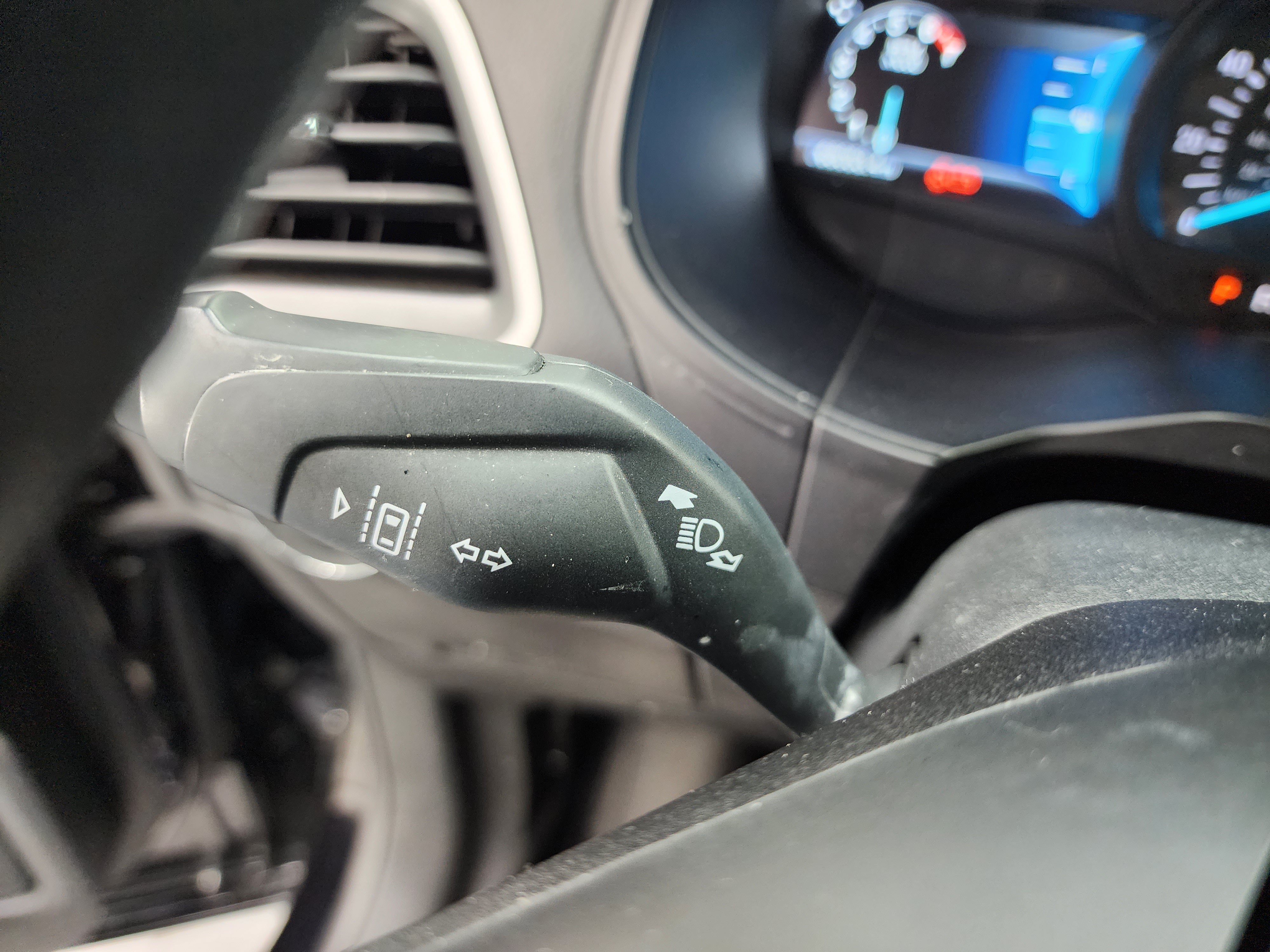 Used 2024 Ford Edge SEL AWD/4WD image 49