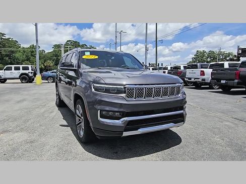 Used 2024 Jeep Grand Wagoneer L Series III w/ Rear Seat Video Group 1 AWD/4WD image 39