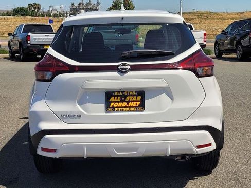 Used 2024 Nissan Kicks S image 5