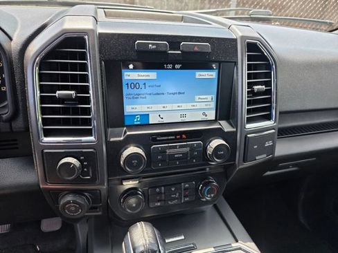 Used 2016 Ford F150 XLT w/ Equipment Group 302A Luxury AWD/4WD image 7