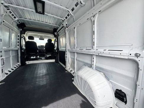 Used 2023 RAM ProMaster 2500 FWD image 28
