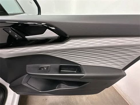 Certified 2023 Volkswagen Taos S image 22