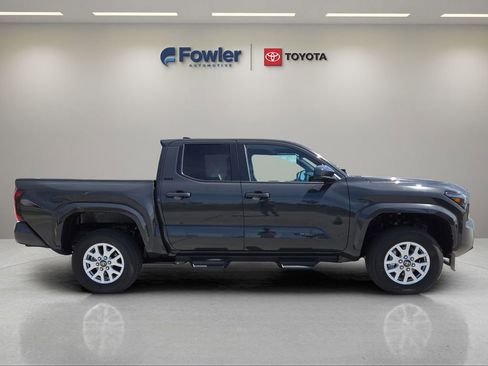 New 2026 Toyota Tacoma SR5 AWD/4WD image 8