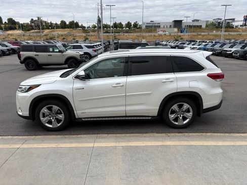 Used 2019 Toyota Highlander Limited AWD/4WD image 6