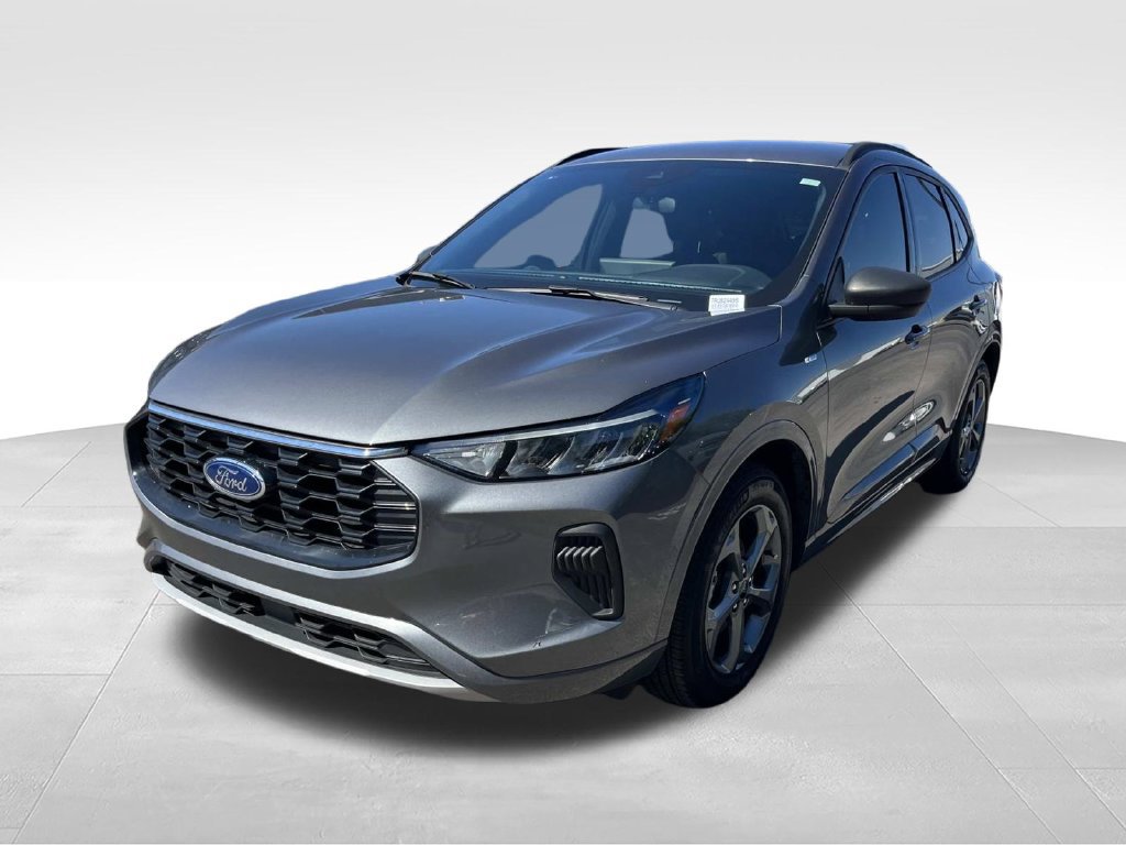 Used 2024 Ford Escape ST-Line w/ Tech Pack #1 FWD image 9