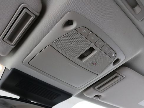 Used 2024 Nissan Armada SL image 48