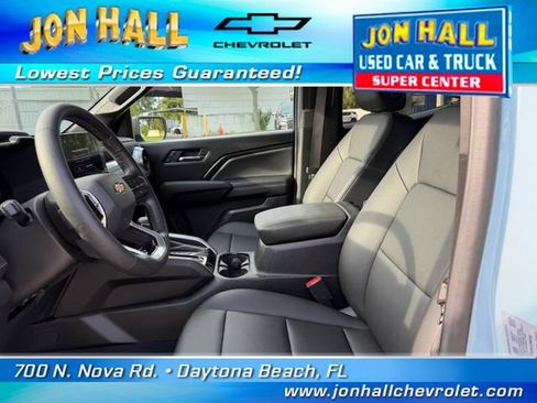 Used 2025 Chevrolet Colorado LT w/ LT Convenience Package AWD/4WD image 17