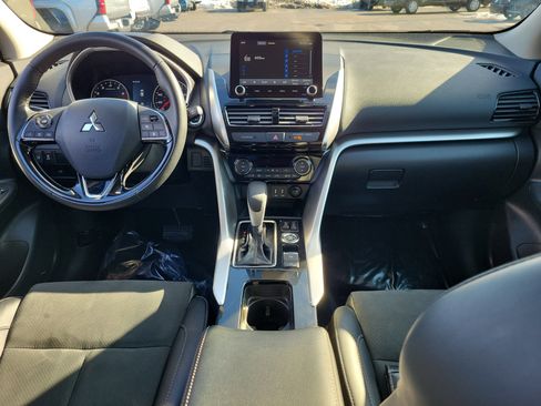 Used 2024 Mitsubishi Eclipse Cross SE image 9
