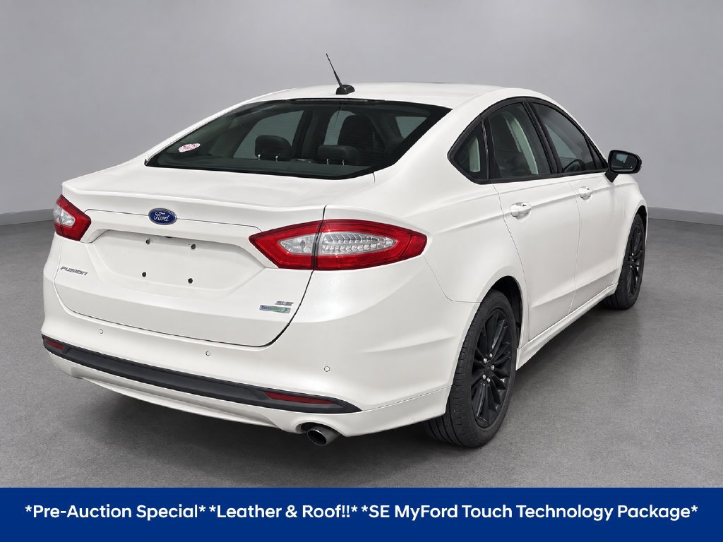 Used 2013 Ford Fusion SE FWD image 2