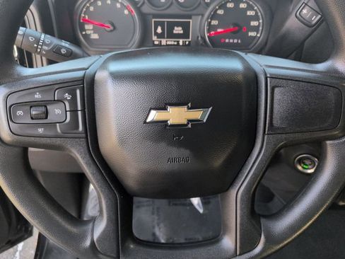 Used 2022 Chevrolet Silverado 1500 Custom image 11