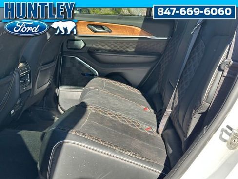 Used 2022 Jeep Grand Cherokee Summit image 14