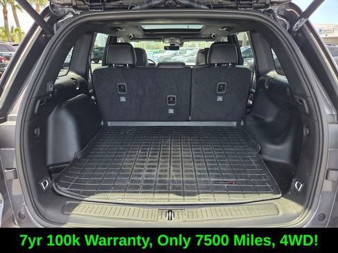 Certified 2025 Jeep Grand Cherokee Limited w/ Luxury Tech Group II AWD/4WD image 15