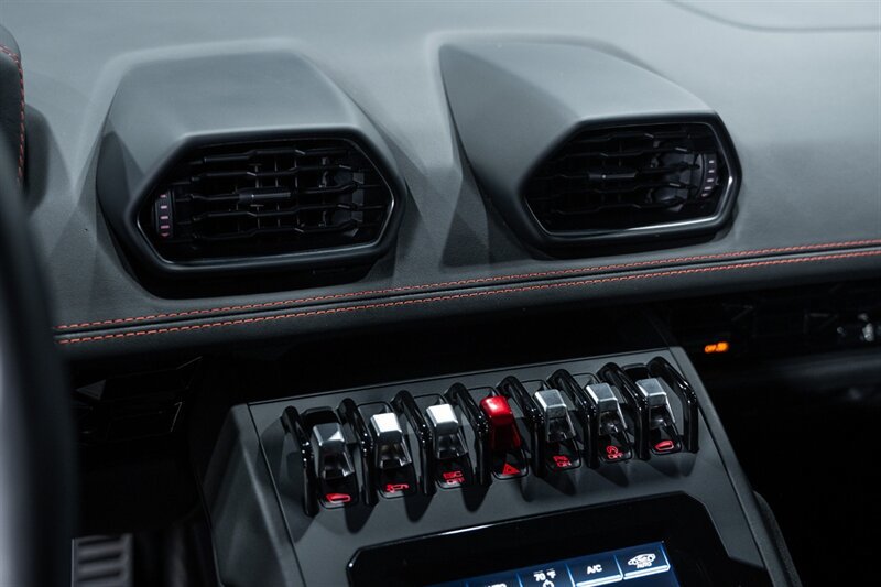 Used 2020 Lamborghini Huracan EVO AWD/4WD image 52